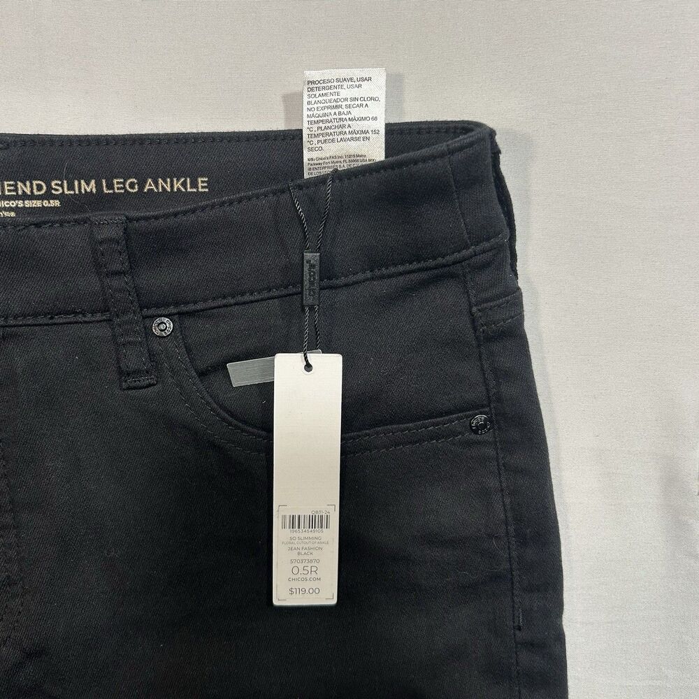 New Chicos Floral Cutout Slim Ankle Jeans Women Size 6R Black Denim 0.5R - Picture 8 of 11